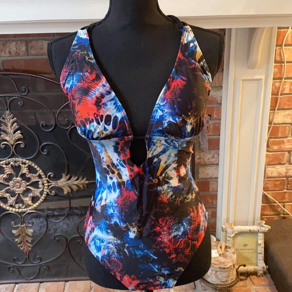 Swimsuits size M-L - Picture 4 of 13